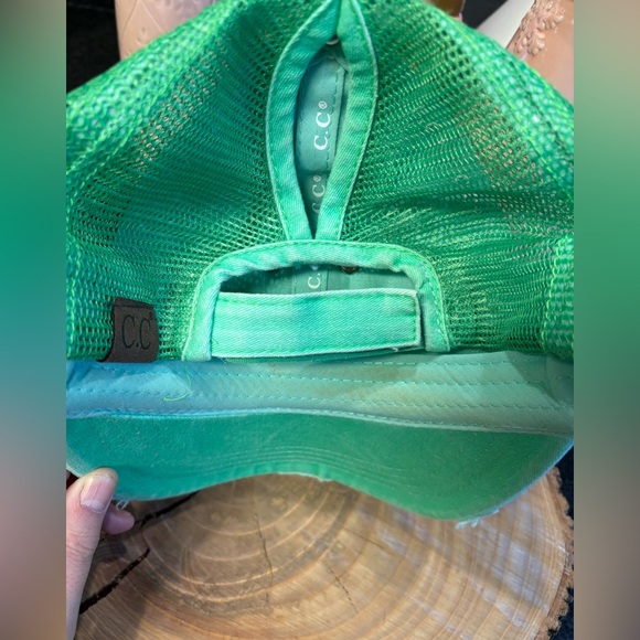 Green Trucker Ponytail Hat with Logo Patch! So cute! 💕 - Picture 5 of 6